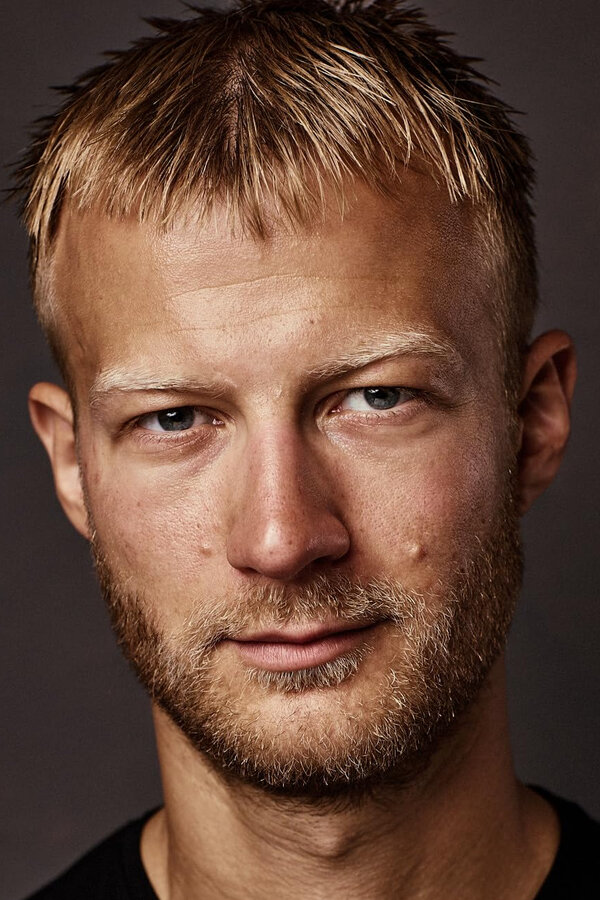 Gustav DyekjæR Giese - გუსტავ დიჯერ გისი