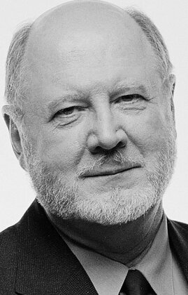 David Ogden Stiers - დევიდ ოგდენ სტაიერსი